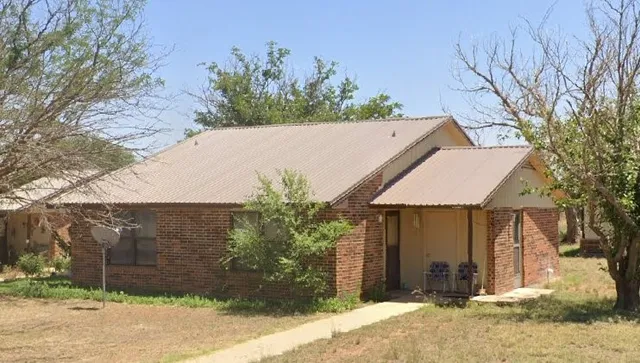 $722 | 400 Northwest 2nd Street, Seminole, TX 79360