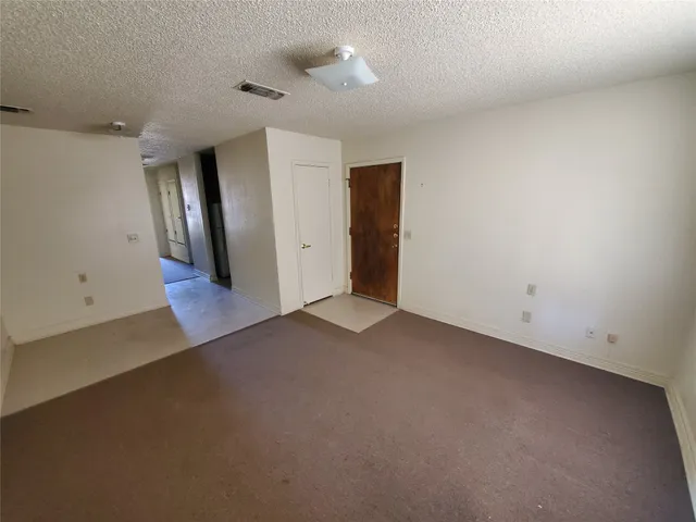 $722 | 400 Northwest 2nd Street, Seminole, TX 79360