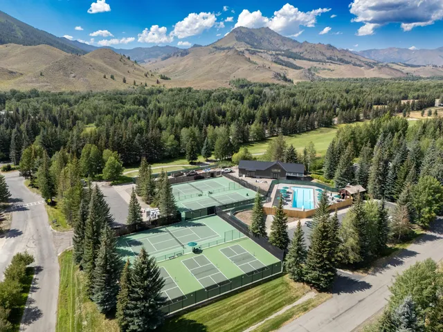$5,995,000 | 120 Galena Court, Ketchum, ID 83340