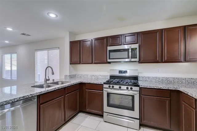 $1,950 | 7467 Ademar Street, Las Vegas, NV 89148