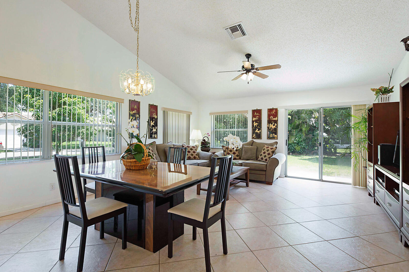 3710 Riverside Way Delray Beach, FL 33445 - Photo 3 of 25 03_3710_Riverside_Way2_mls
