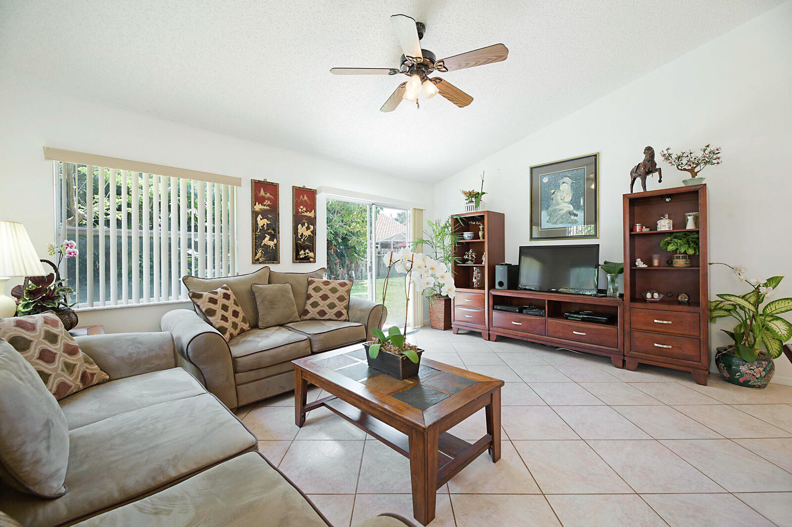 3710 Riverside Way Delray Beach, FL 33445 - Photo 6 of 25 06_3710_Riverside_Way5_mls