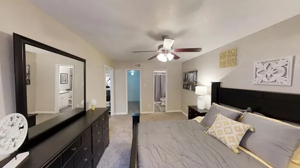 $959 | 515 South Bender Avenue, Unit 812, Humble, TX 77338