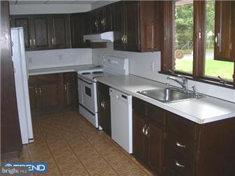 259 Rutgers Avenue Hamilton, NJ 08619 - Photo 3 of 9 Kitchen