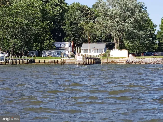 $450,000 | 20798 Waterside Drive, Leonardtown, MD 20650