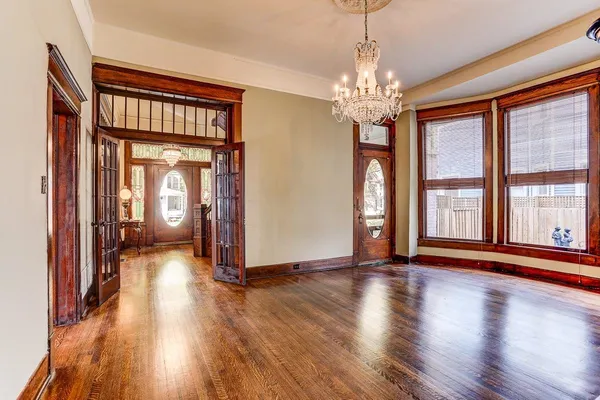 $735,000 | 1323 Carr Avenue, Memphis, TN 38104