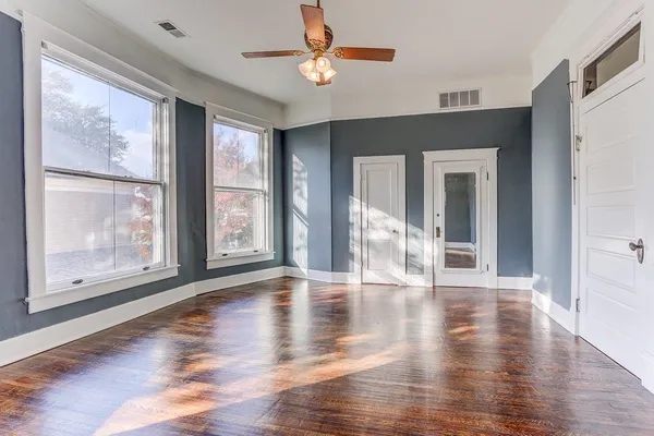 $735,000 | 1323 Carr Avenue, Memphis, TN 38104
