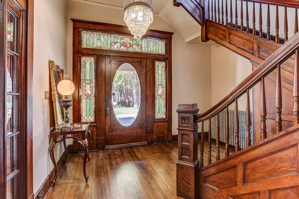 $735,000 | 1323 Carr Avenue, Memphis, TN 38104