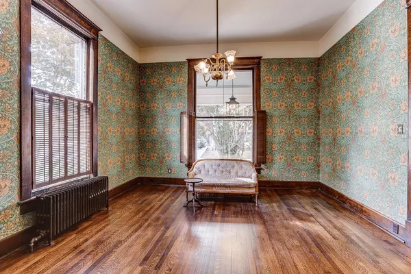 $735,000 | 1323 Carr Avenue, Memphis, TN 38104