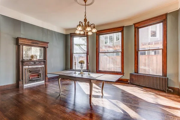 $735,000 | 1323 Carr Avenue, Memphis, TN 38104