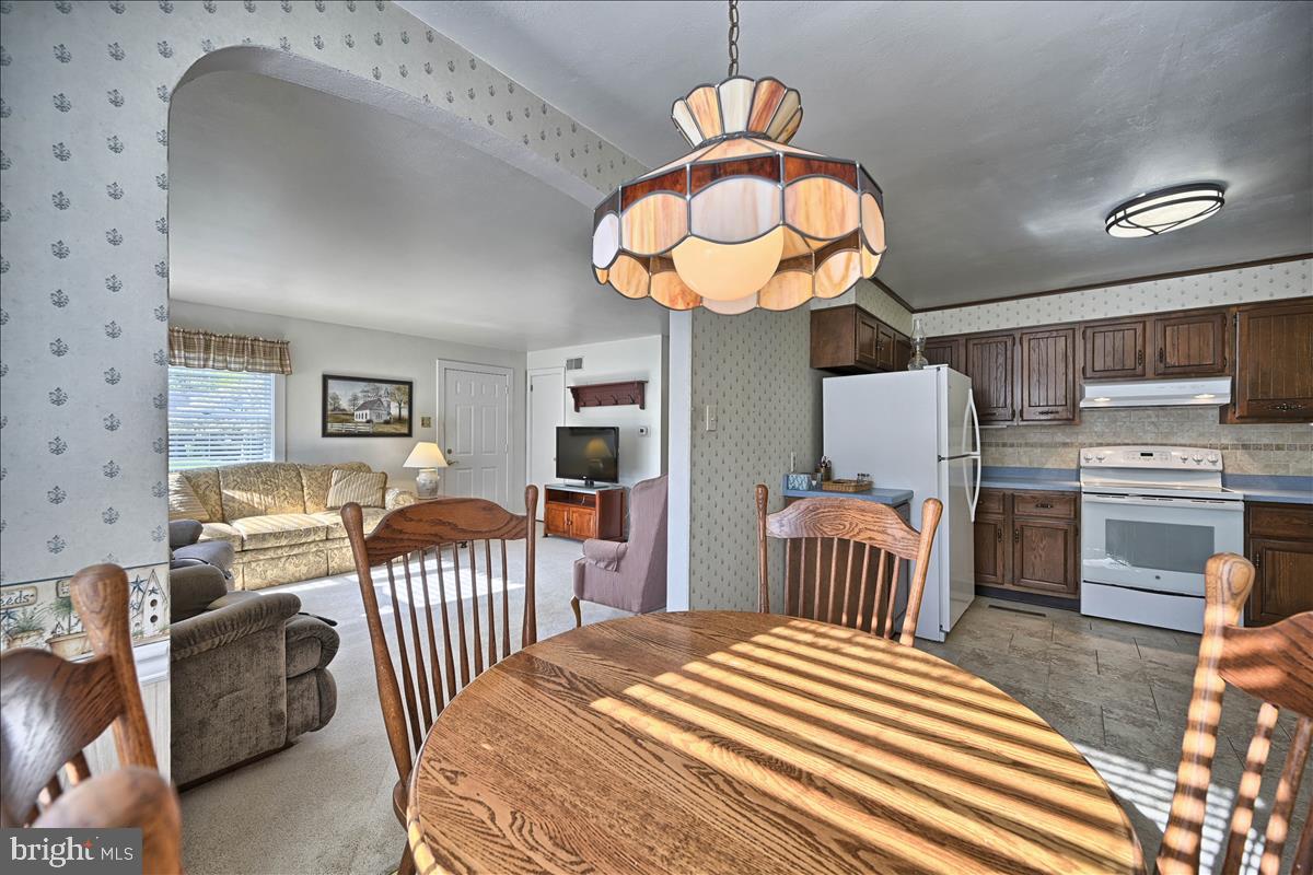1489 Simpson Ferry Road New Cumberland, PA 17070 - Photo 9 of 25 Eat in kitchen