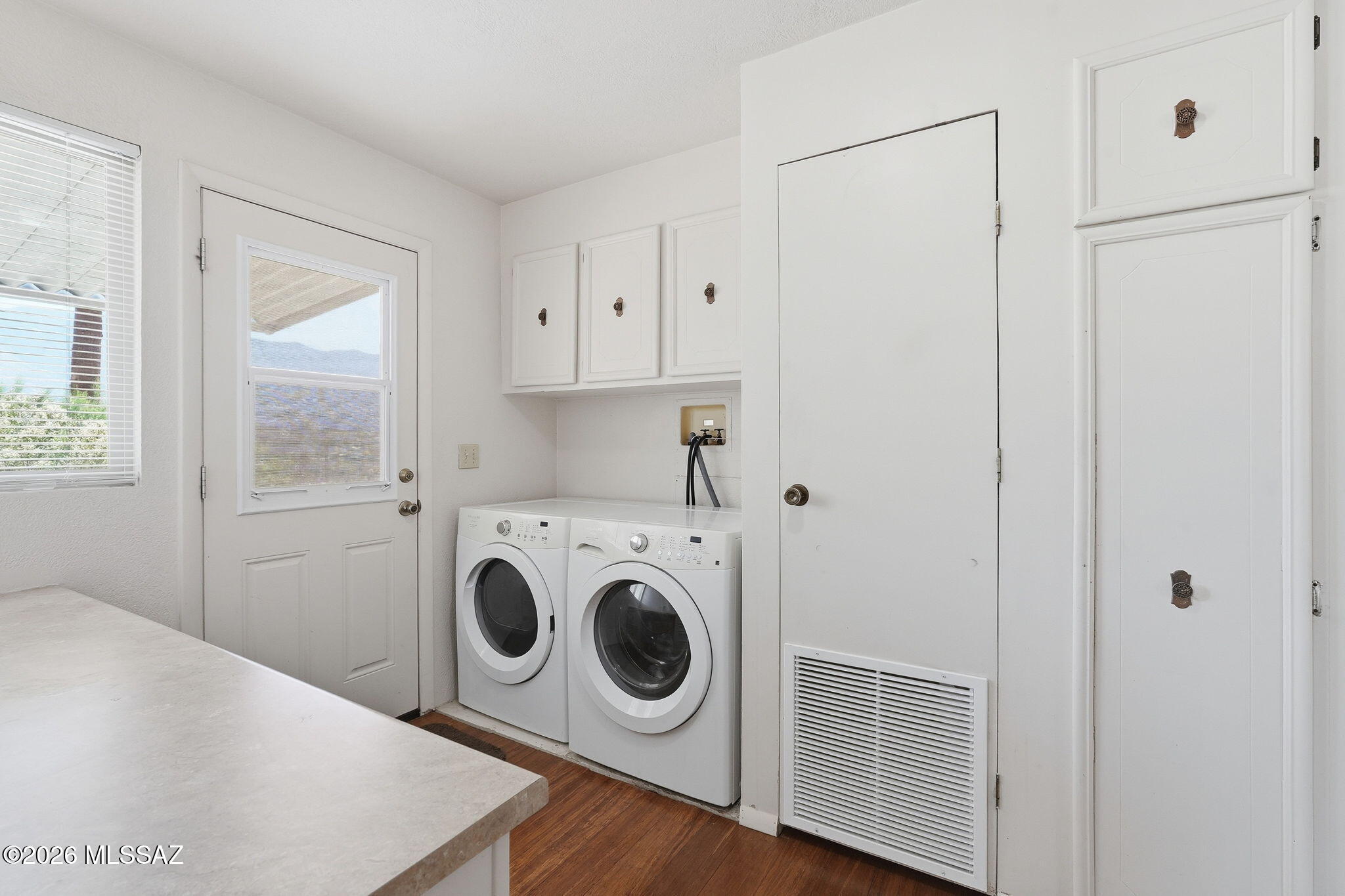 4085 East Wilds Road Tucson, AZ 85739 - Photo 28 of 41 Laundry Room
