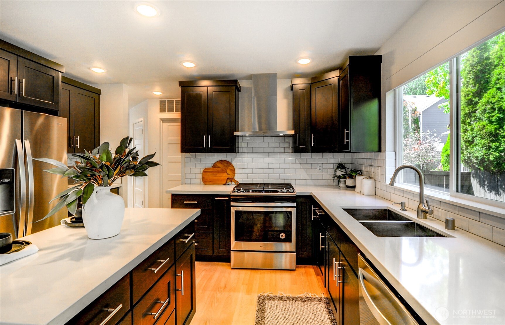 1622 Monroe Avenue Northeast Renton, WA 98056 - Photo 12 of 40