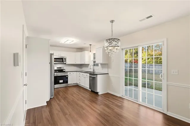 $305,000 | 4427 Parkcrest Circle, Kernersville, NC 27284