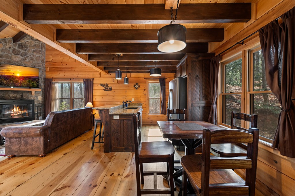 275 North Moreland Drive Blue Ridge, GA 30513 - Photo 5 of 71