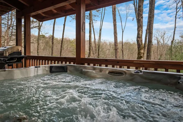 $525,000 | 275 North Moreland Drive, Blue Ridge, GA 30513