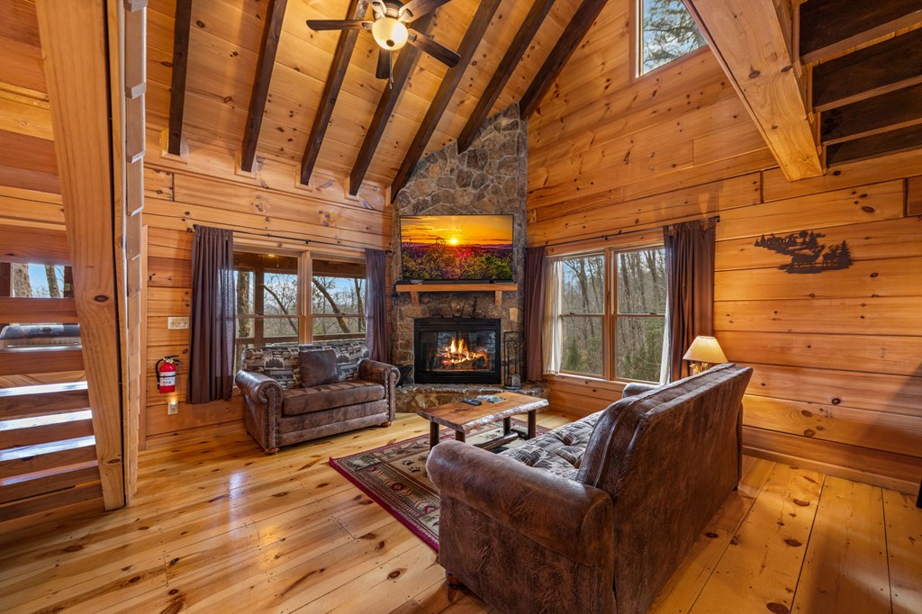 275 North Moreland Drive Blue Ridge, GA 30513 - Photo 8 of 71