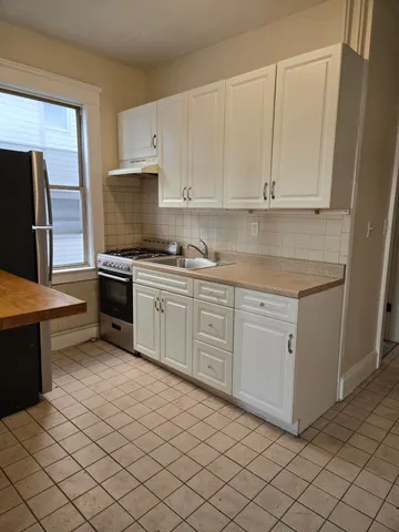 $1,775 | 436 Anderson Avenue, Unit 4, Cliffside Park, NJ 07010