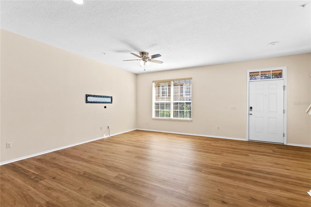 220 Maplebrook Drive Altamonte Springs, FL 32714 - Photo 8 of 39 Gallery Image 8