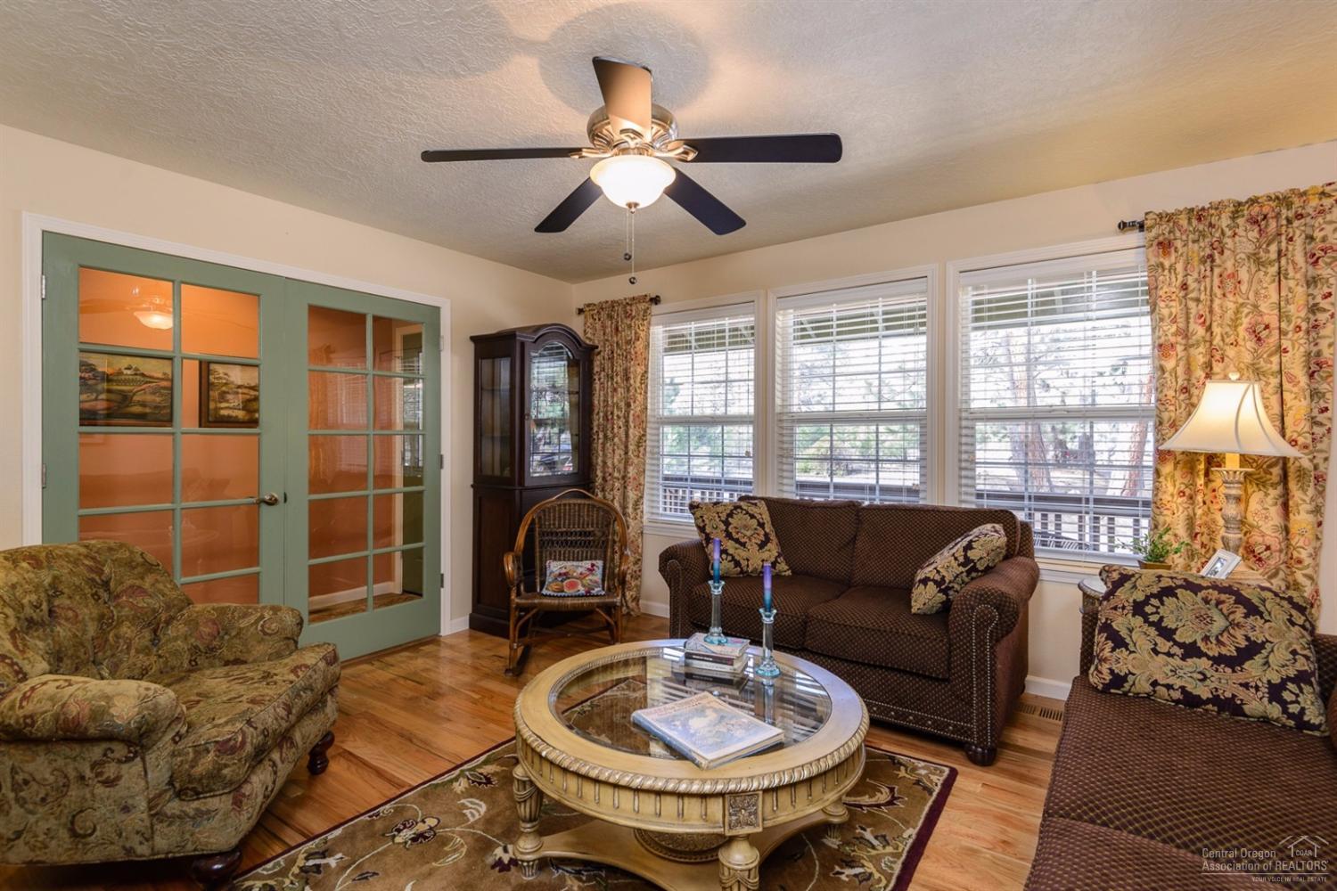 60030 Navajo Road Bend, OR 97702 - Photo 6 of 20 a living room with furniture and a window