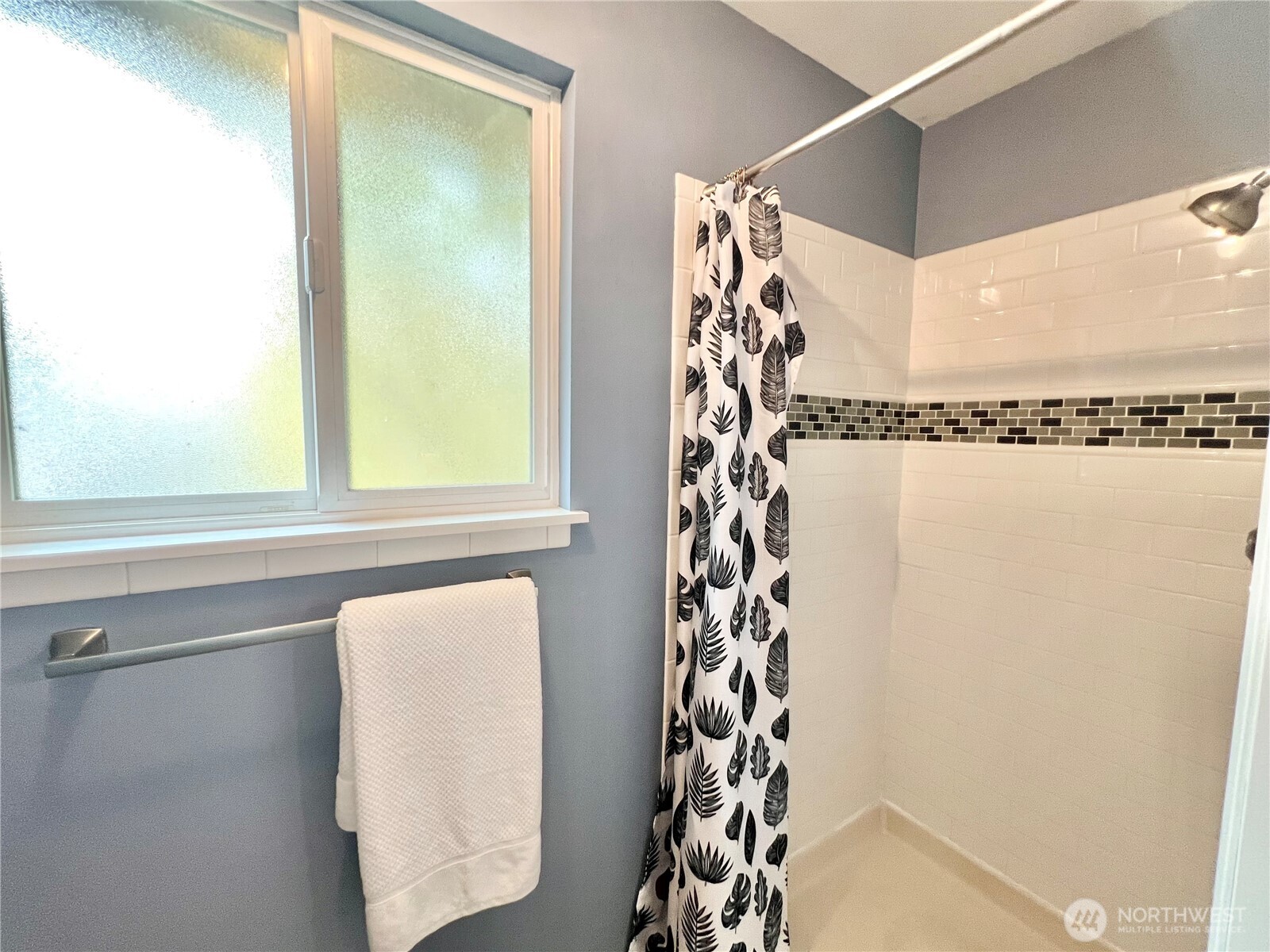 10518 231st Street Southwest Edmonds, WA 98020 - Photo 14 of 39 Gallery Image 14