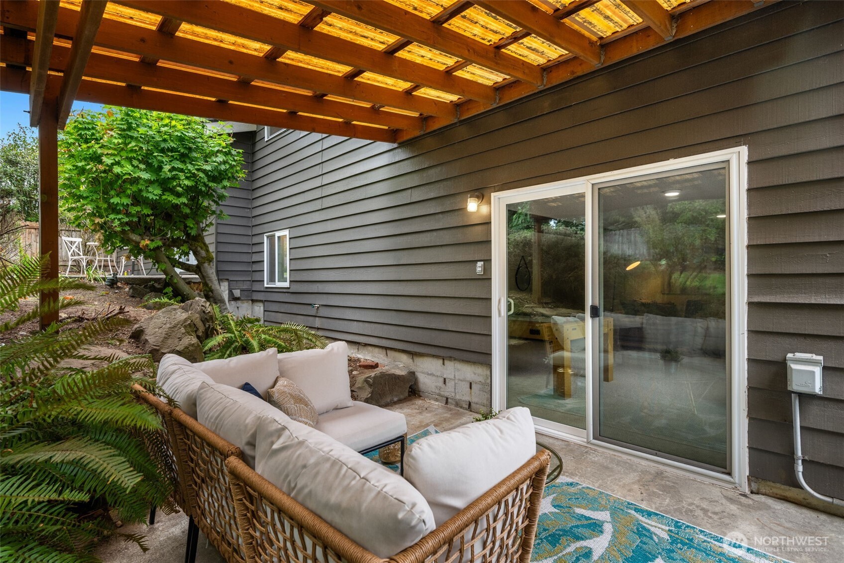 10518 231st Street Southwest Edmonds, WA 98020 - Photo 30 of 39 Gallery Image 30
