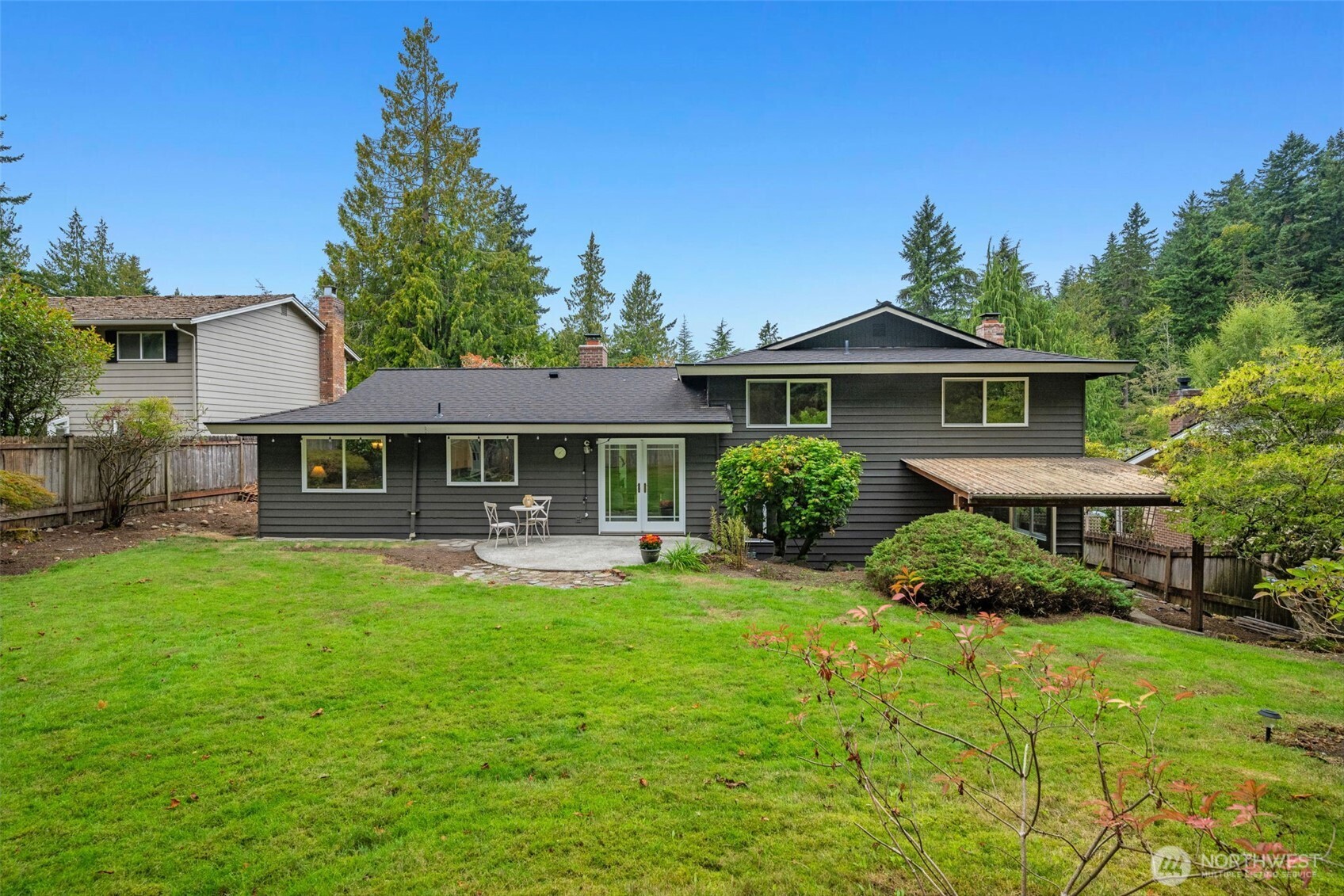 10518 231st Street Southwest Edmonds, WA 98020 - Photo 34 of 39 Gallery Image 34