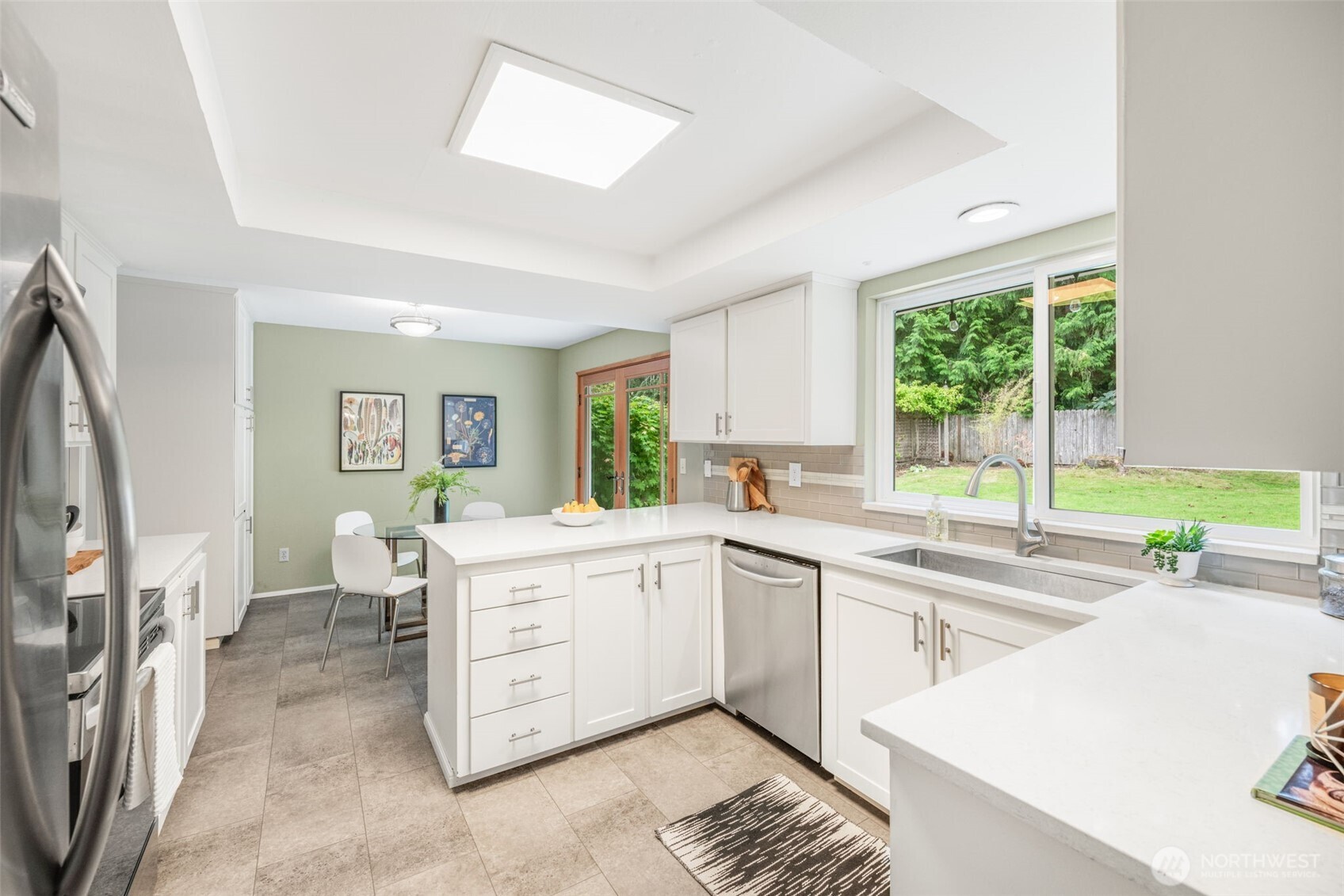 10518 231st Street Southwest Edmonds, WA 98020 - Photo 7 of 39 Gallery Image 7