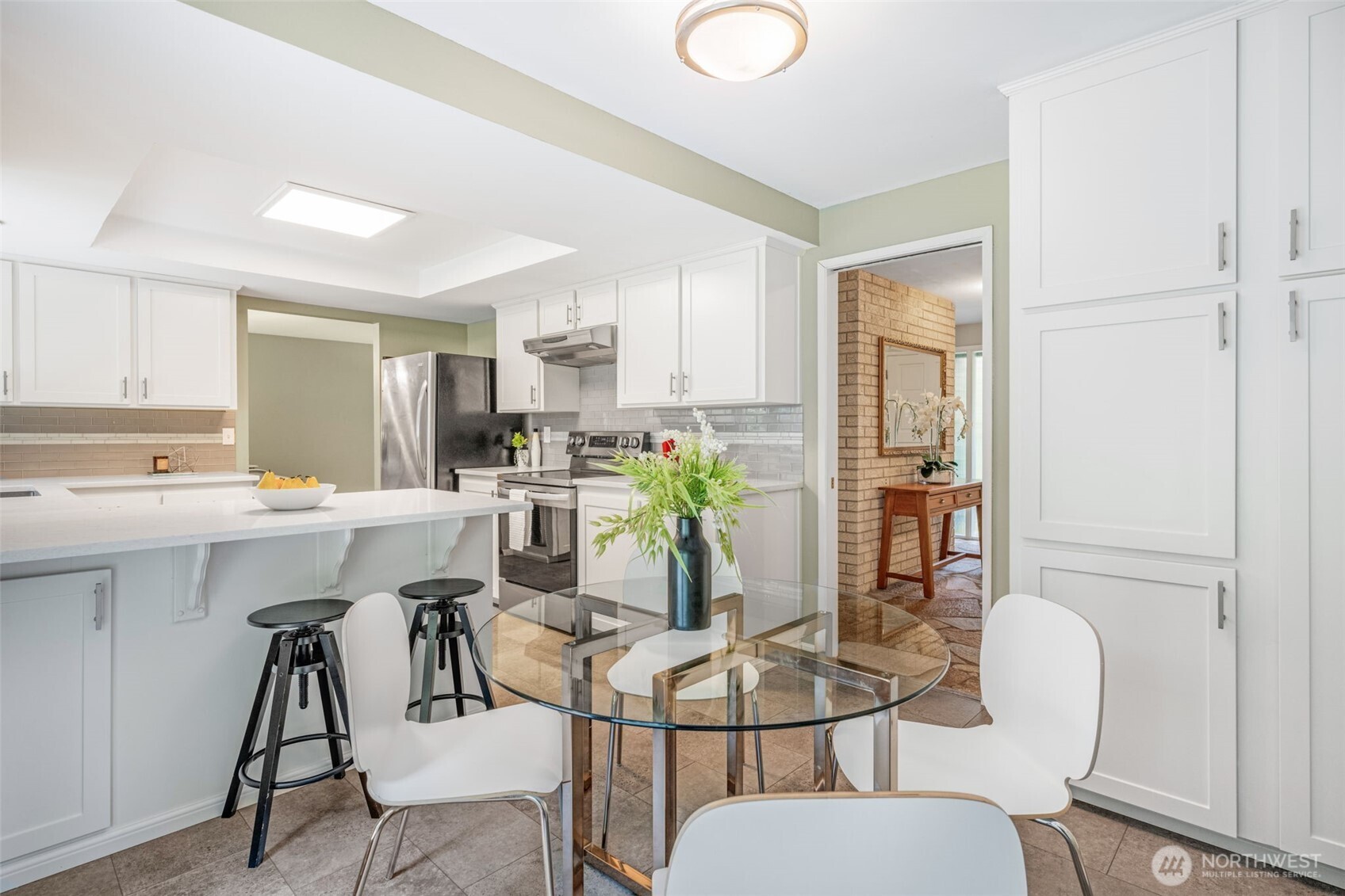 10518 231st Street Southwest Edmonds, WA 98020 - Photo 10 of 39 Gallery Image 10
