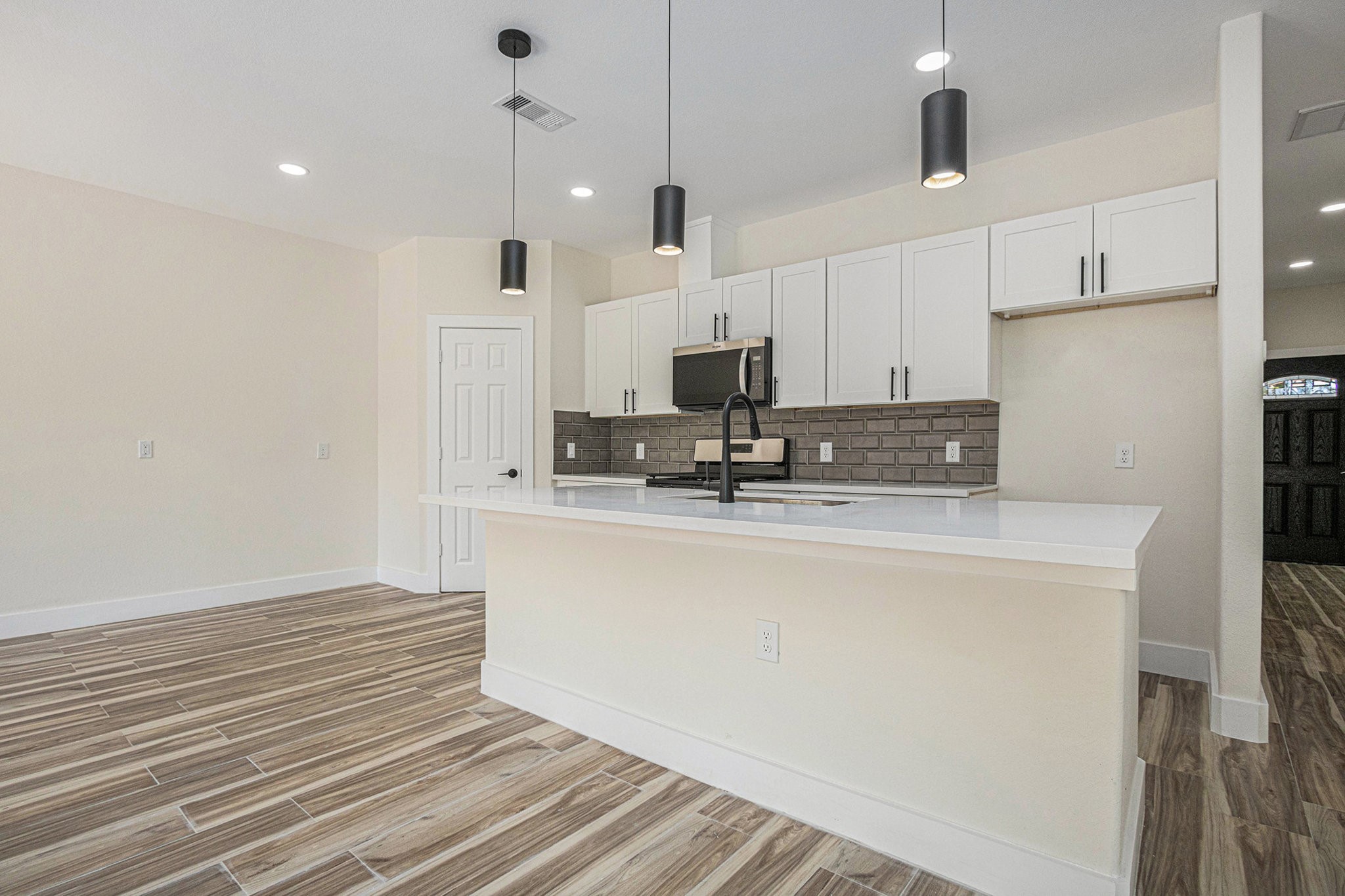 9807 Bamboo Road Houston, TX 77041 - Photo 11 of 37