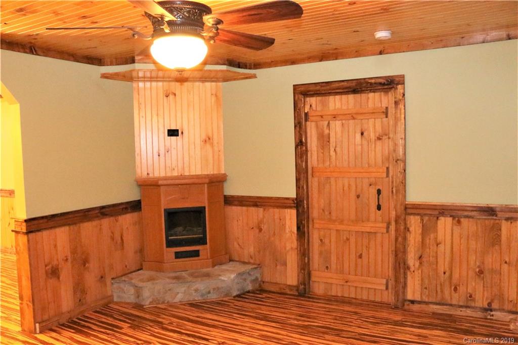 926 Salem Road Morganton, NC 28655 - Photo 7 of 30 Gallery Image 7