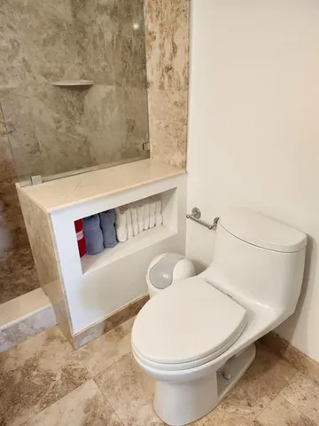 $850,000 | 1370 South Ocean Boulevard, Unit 905, Pompano Beach, FL 33062