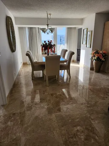 $850,000 | 1370 South Ocean Boulevard, Unit 905, Pompano Beach, FL 33062