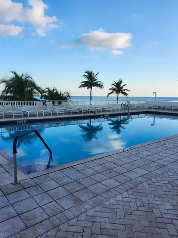 $850,000 | 1370 South Ocean Boulevard, Unit 905, Pompano Beach, FL 33062