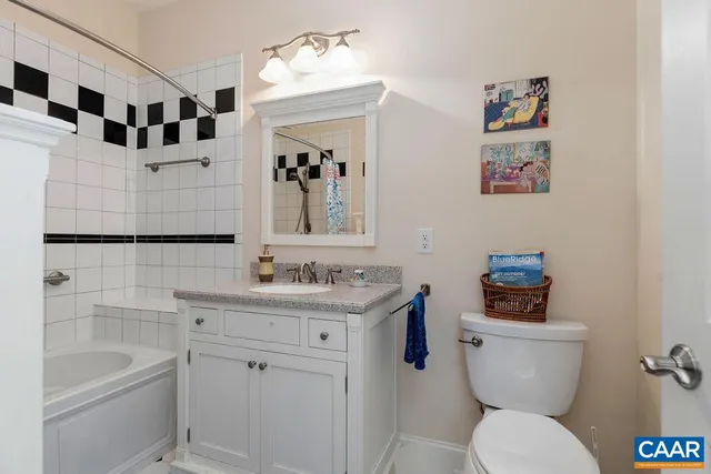 $890,000 | 85 Waters Edge Lane, Nellysford, VA 22958