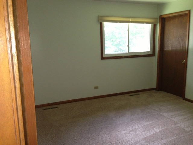 4812 Roberts Road Island Lake, IL 60042 - Photo 7 of 10