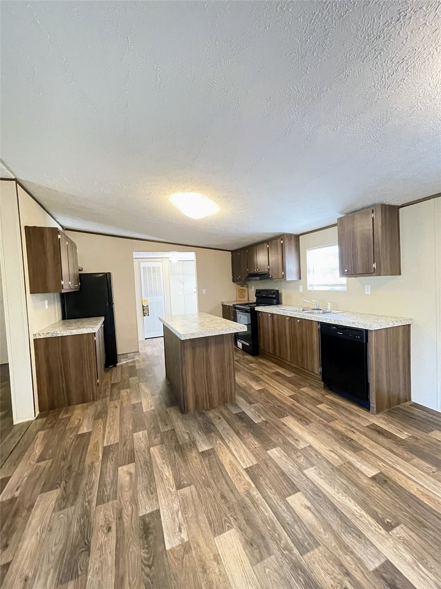 286 Wilson Road Red Rock, TX 78662 - Photo 3 of 21 Kitchen