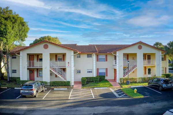 $136,300 | 3071 Holiday Springs Boulevard, Unit 101, Margate, FL 33063