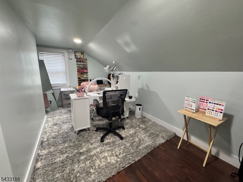 13 Highway 46 Columbia, NJ 07832 - Photo 15 of 22 a workspace with furniture