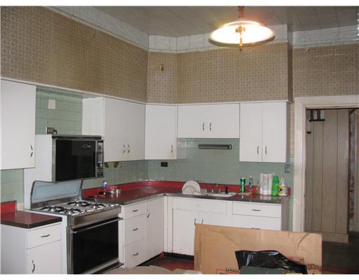 140 Rock Ridge Road Pittsburgh, PA 15237 - Photo 11 of 16 Kitchen.