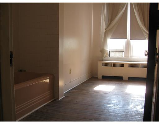 140 Rock Ridge Road Pittsburgh, PA 15237 - Photo 12 of 16 Master Bath/Spa.