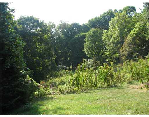 140 Rock Ridge Road Pittsburgh, PA 15237 - Photo 15 of 16 Yard/Garden.