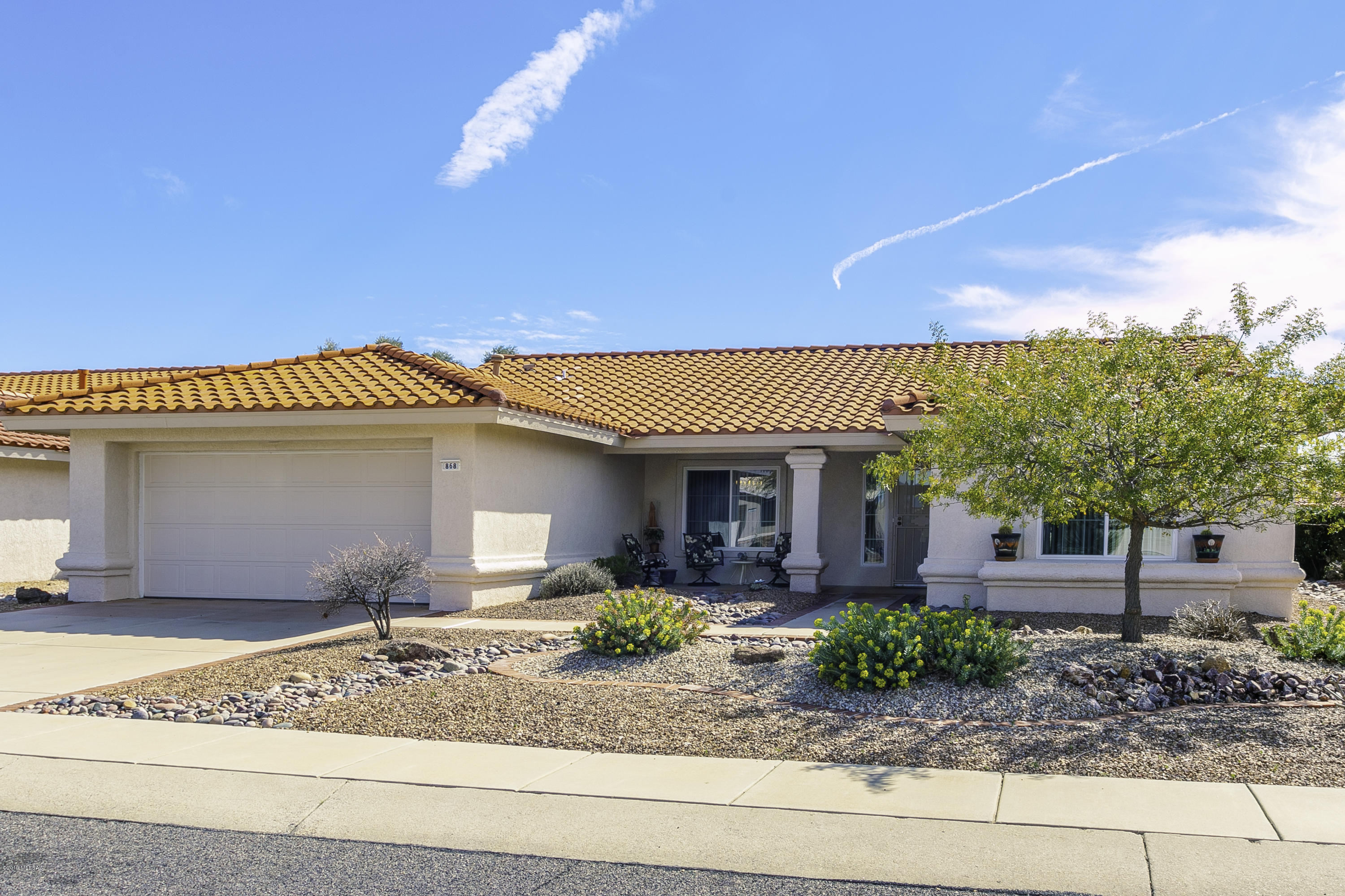 868 East Royal Ridge Drive Oro Valley, AZ 85755 - Photo 1 of 19