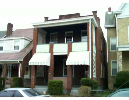 809 Woodward Avenue McKees Rocks, PA 15136 - Photo 1 of 1 Exterior Front.