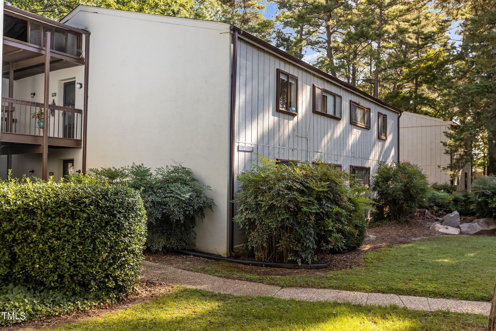 5022 Flint Ridge Place, Unit 5022 Raleigh, NC 27609 - Photo 21 of 35 20-web-or-mls-IMGL6776