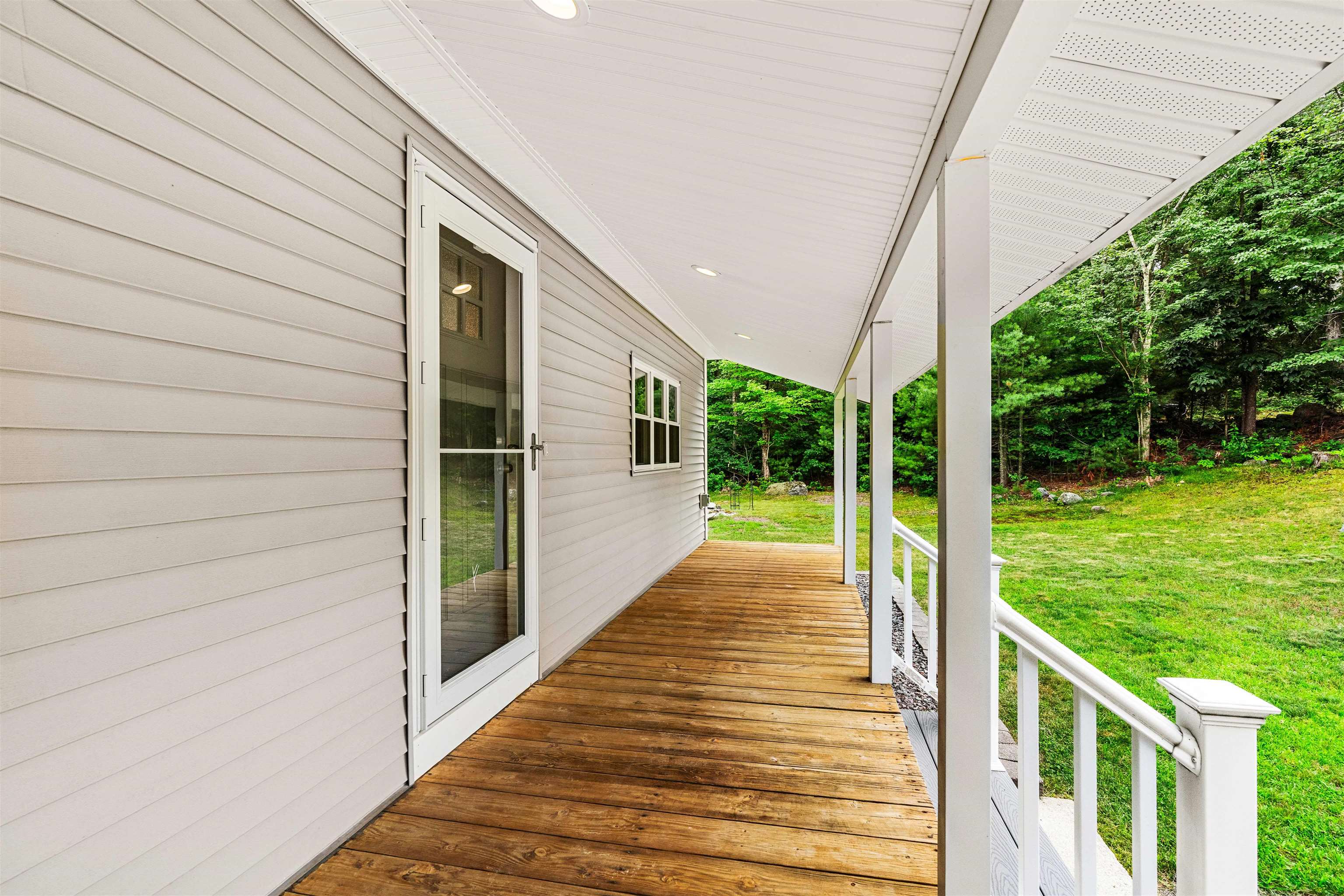9 Kelley Road Londonderry, NH 03053 - Photo 5 of 53