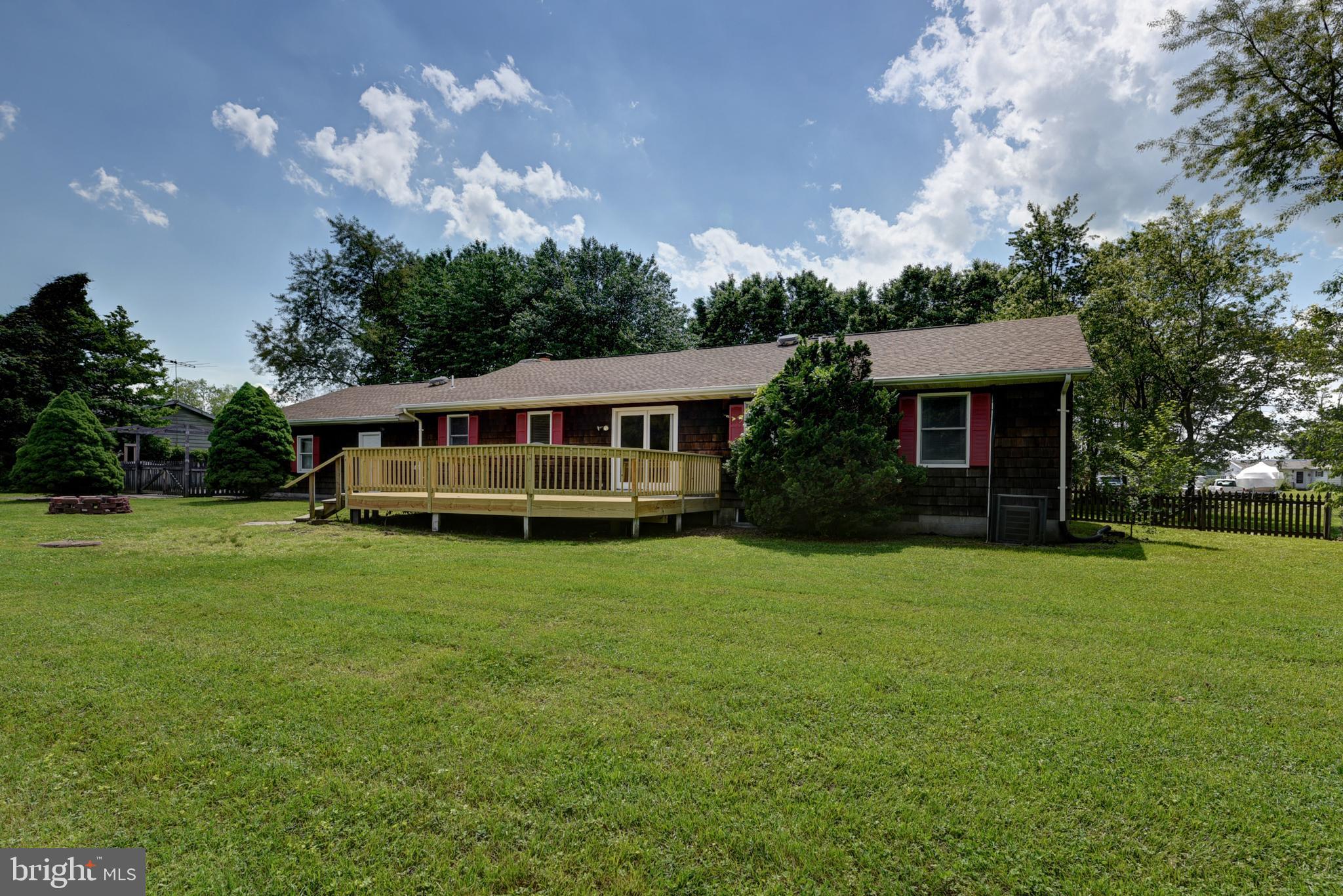 104 River Road Elkton, MD 21921 - Photo 5 of 22 Different angle of the Deck, which is brand new