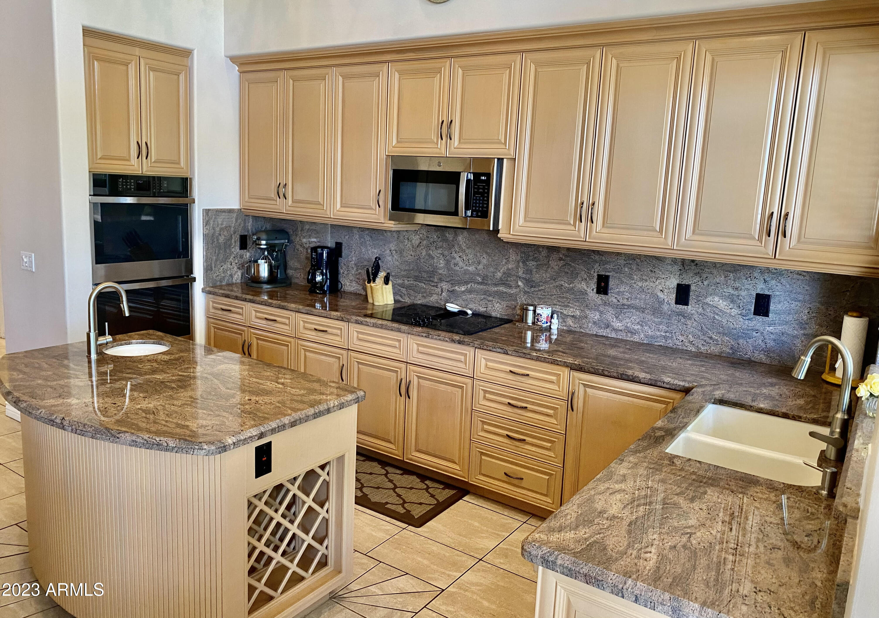4055 North Recker Road, Unit 54 Mesa, AZ 85215 - Photo 10 of 32 KITCHEN WITH NEW APPLIANCES