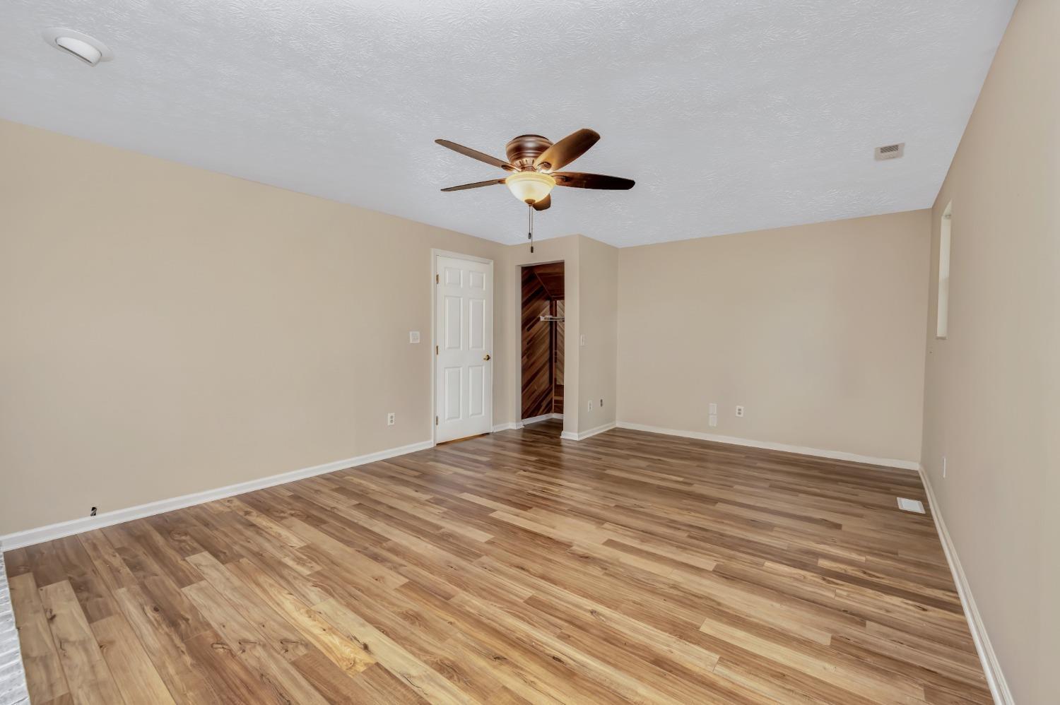 4040 Millikin Road Hamilton, OH 45011 - Photo 3 of 22 Gallery Image 3