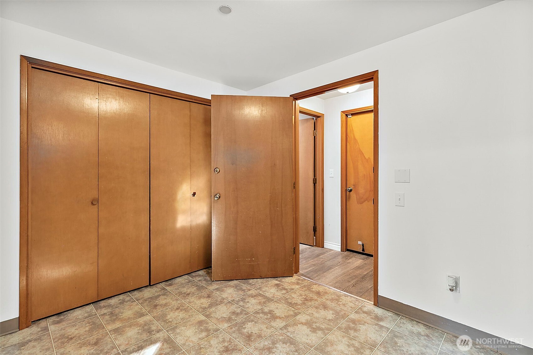 19815 95th Avenue South Renton, WA 98055 - Photo 21 of 40